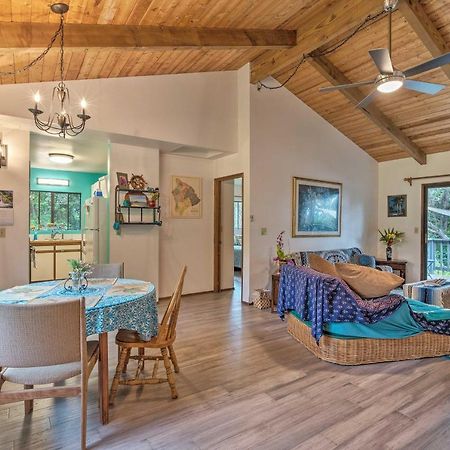 Peaceful Abode With Deck, 13 Mi To Black Sand Beach! Naalehu Buitenkant foto